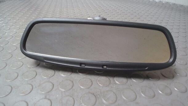Foto: INNENSPIEGEL AUTOMATISCH ABBLENDBAR eines Ford Focus 2.0 TDCi GL 1,8 E