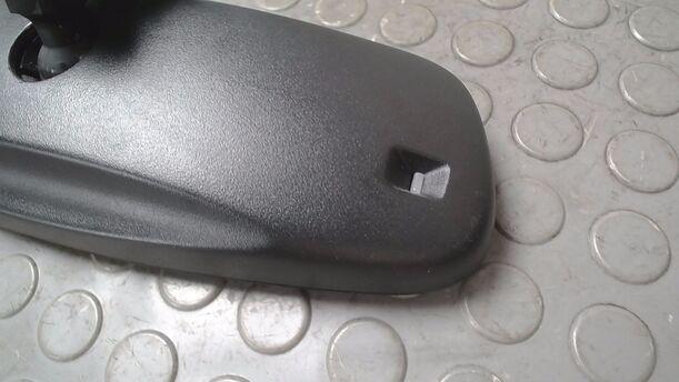 Foto: INNENSPIEGEL AUTOMATISCH ABBLENDBAR eines Ford Focus 2.0 TDCi GL 1,8 E