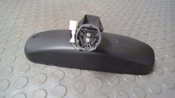 Foto: INNENSPIEGEL AUTOMATISCH ABBLENDBAR eines Ford Focus 2.0 TDCi GL 1,8 E