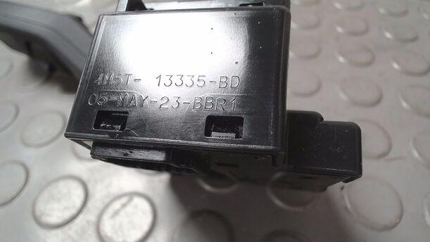 Foto: BLINKSCHALTER/ KOMBISCHALTER eines Ford Focus 2.0 TDCi GL 1,8 E