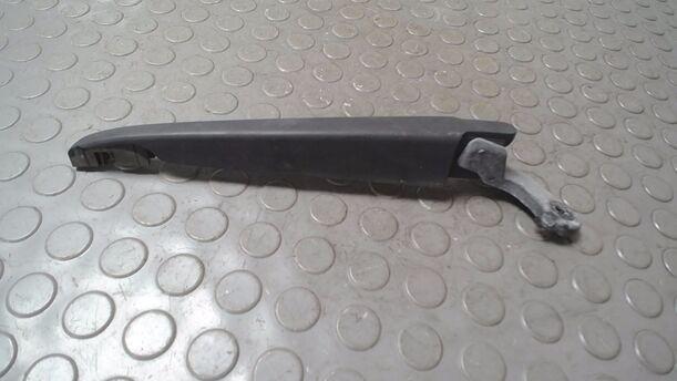 Foto: SCHEIBENWISCHERARM HINTEN ( FLIEßHECK ) eines Ford Focus 2.0 TDCi GL 1,8 E