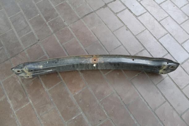 Foto: VERSTÄRKUNG VORN eines Mitsubishi Colt CZ3 1.1