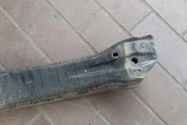 Foto: VERSTÄRKUNG VORN eines Mitsubishi Colt CZ3 1.1