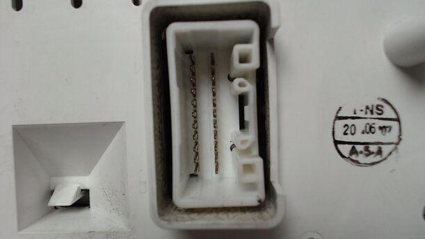 Foto: TACHOEINHEIT / KOMBIINSTRUMENT eines Mitsubishi Colt CZ3 1.1