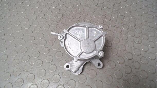 Foto: VAKUUMPUMPE eines Ford Focus 2.0 TDCi