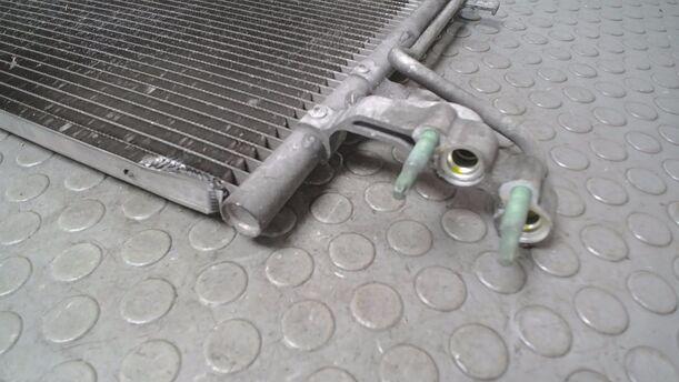 Foto: KONDENSATOR KLIMAANLAGE eines Ford Focus 2.0 TDCi