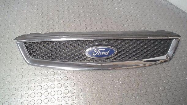 Foto: KÜHLERGRILL eines Ford Focus 2.0 TDCi