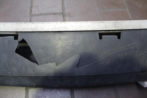Foto: VERSTÄRKUNG VORN eines Citroen C4 1.4 16V