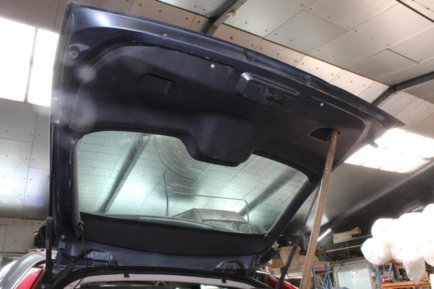 Foto: HECKKLAPPE/ HECKDECKEL eines Citroen C4 1.4 16V