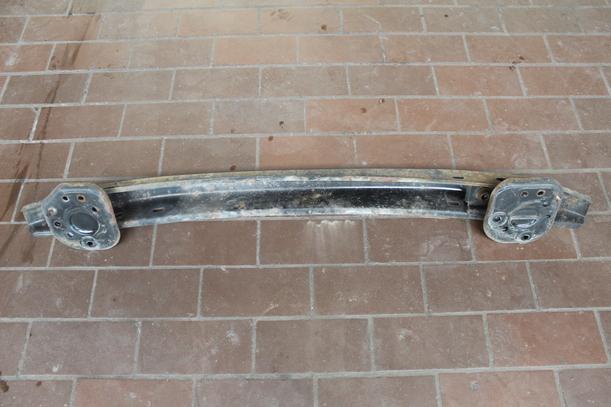 Foto: VERSTÄRKUNG HINTEN eines Citroen C4 1.4 16V