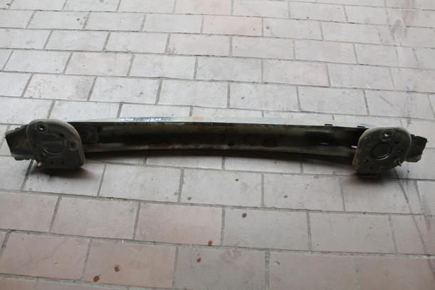 Foto: VERSTÄRKUNG HINTEN eines Citroen C4 1.4 16V