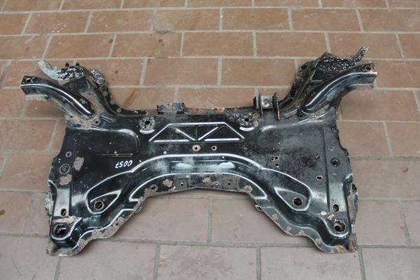 Foto: VORDERACHSE/ ACHSE VORN eines Citroen C4 1.4 16V