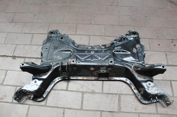 Foto: VORDERACHSE/ ACHSE VORN eines Citroen C4 1.4 16V