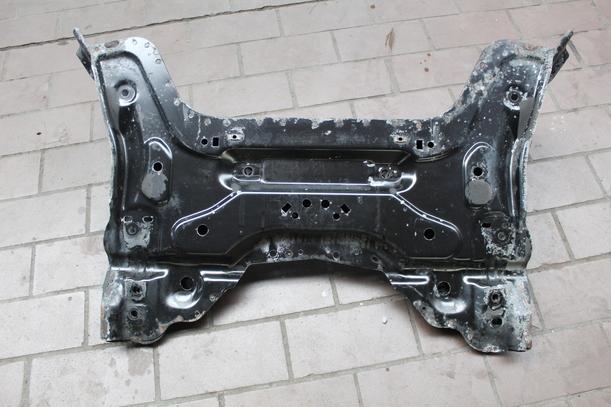 Foto: VORDERACHSE/ ACHSE VORN eines Citroen C4 1.4 16V
