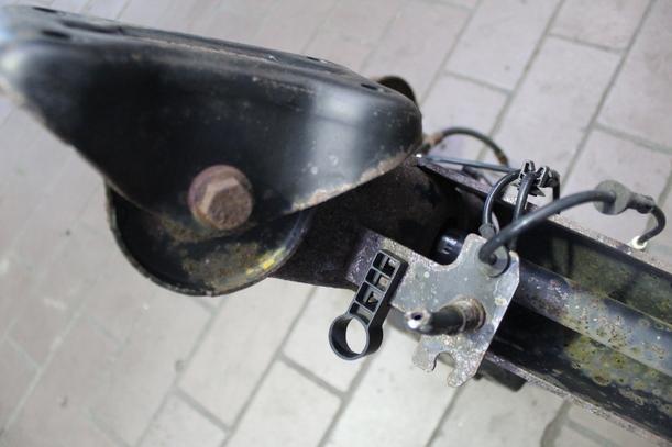 Foto: HINTERACHSE eines Citroen C4 1.4 16V