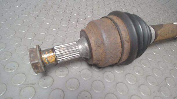 Foto: ANTRIEBSWELLE LINKS eines Citroen C4 1.4 16V