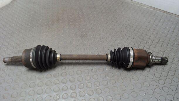 Foto: ANTRIEBSWELLE LINKS eines Mitsubishi Colt CZ3 1.1
