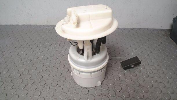 Foto: KRAFTSTOFFPUMPE ( ZUBEHÖR ) eines Citroen C4 1.4 16V