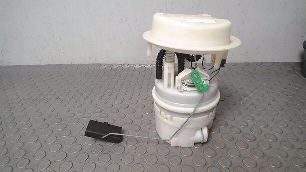 Foto: KRAFTSTOFFPUMPE ( ZUBEHÖR ) eines Citroen C4 1.4 16V