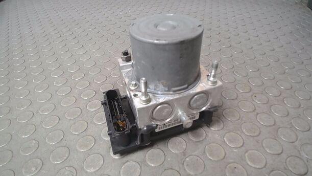 Foto: HAUPTBREMSAGGREGAT ABS eines Citroen C4 1.4 16V