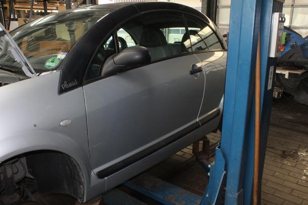 Foto: TÜR VORN LINKS ( PLURIEL ) eines Citroen C3 Pluriel 1.4