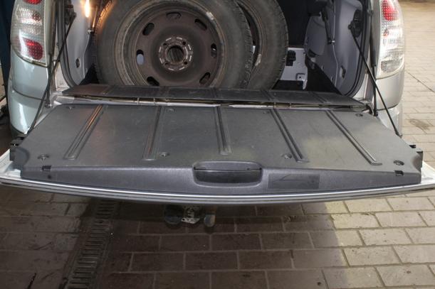 Foto: HECKKLAPPE / HECKDECKEL ( PLURIEL ) eines Citroen C3 Pluriel 1.4