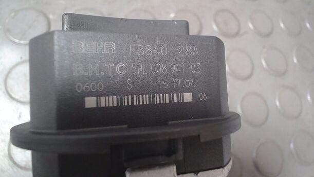 Foto: WIDERSTAND HEIZUNGSGEBLÄSE eines Citroen C4 1.4 16V