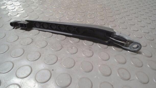 Foto: SCHEIBENWISCHERARM HINTEN eines Citroen C4 1.4 16V