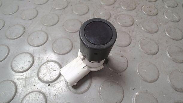Foto: PDC SENSOR/ EINPARKSENSOR eines Citroen C4 1.4 16V