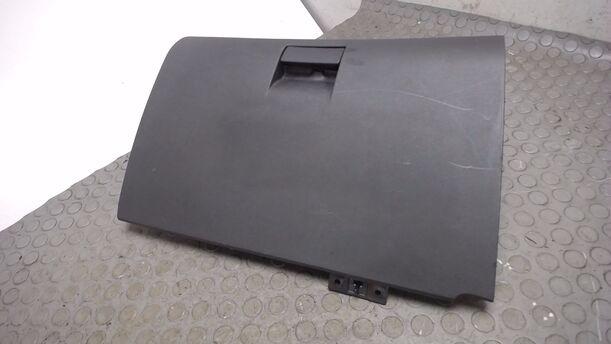 Foto: HANDSCHUHFACH eines Hyundai Getz 1.1