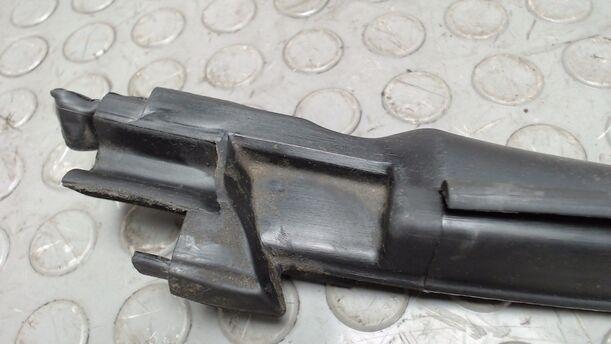 Foto: ABDECKUNG / DICHTUNG HINTEN LINKS eines Citroen C3 Pluriel 1.4