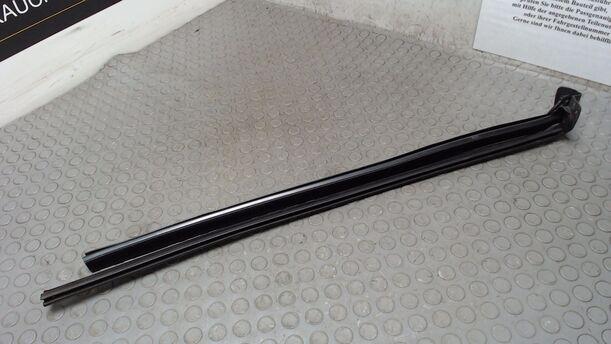Foto: SCHACHTLEISTE HINTEN LINKS eines Citroen C3 Pluriel 1.4