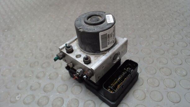 Foto: HAUPTBREMSAGGREGAT ABS eines Citroen C3 Pluriel 1.4