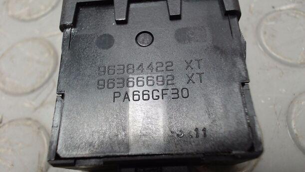 Foto: SCHALTER LEUCHTWEITENREGULIERUNG eines Citroen C3 Pluriel 1.4