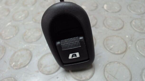 Foto: FENSTERHEBERSCHALTER eines Citroen C3 Pluriel 1.4