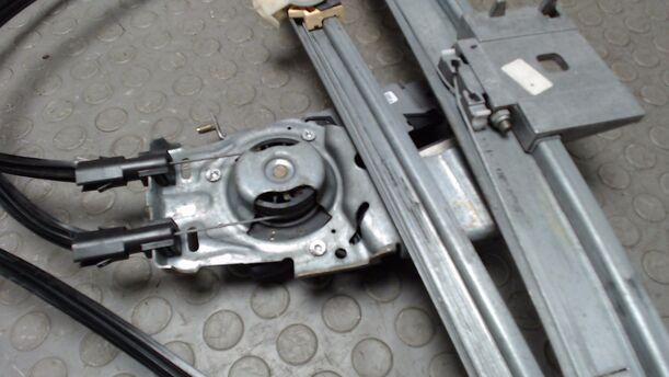 Foto: FENSTERHEBER VORN RECHTS ( PLURIEL ) eines Citroen C3 Pluriel 1.4