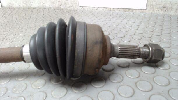 Foto: ANTRIESBWELLE LINKS eines Citroen C3 Pluriel 1.4