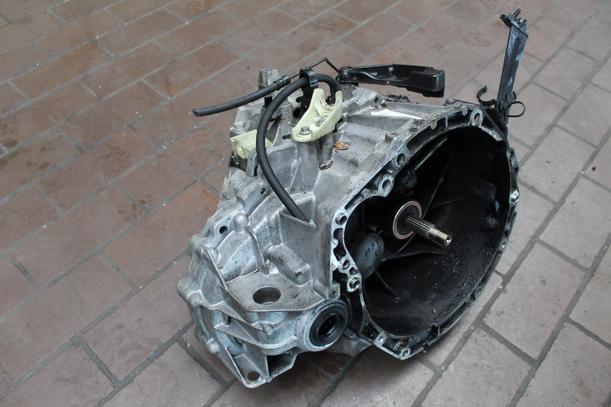 Foto: SCHALTGERIEBE 6-GANG (UNGEPRÜFT) eines Renault Scenic dCi 130 FAP