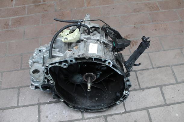 Foto: SCHALTGERIEBE 6-GANG (UNGEPRÜFT) eines Renault Scenic dCi 130 FAP