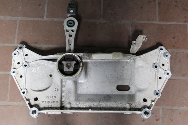 Foto: VORDERACHSE / ACHSTRÄGER VORN eines VW Eos 2.0 FSI