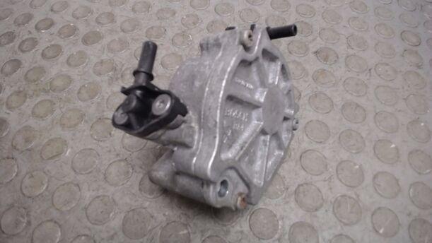 Foto: VAKUUMPUMPE eines Citroen C3 Picasso HDi 90 FAP I-WAY +