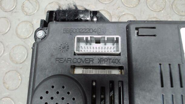 Foto: TACHOEINHEIT / KOMBIINSTRUMENT ( OHNE NAVI ) eines Renault Scenic dCi 130 FAP I-WAY +