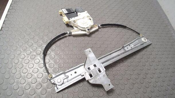 Foto: FENSTERHEBER ELEKTRISCH VORN LINKS ( 4/5 TÜRER ) eines Citroen C4 1.4 16V I-WAY +
