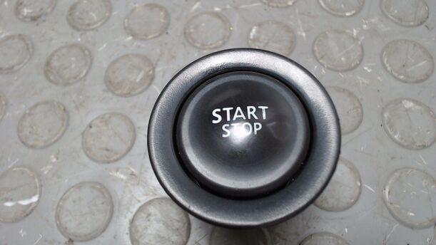 Foto: SCHALTER START / STOPP eines Renault Scenic dCi 130 FAP I-WAY +