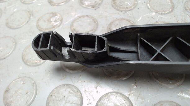 Foto: SCHEIBENWISCHERARM HINTEN eines Renault Scenic dCi 130 FAP I-WAY +