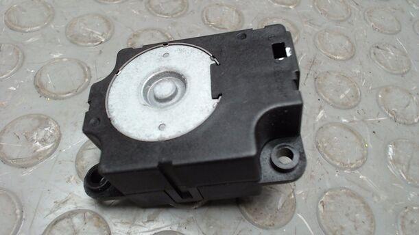 Foto: STELLMOTOR UMLUFTKLAPPE eines Renault Scenic dCi 130 FAP I-WAY +