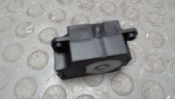 Foto: STELLMOTOR UMLUFTKLAPPE eines Renault Scenic dCi 130 FAP I-WAY +