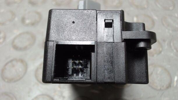 Foto: STELLMOTOR UMLUFTKLAPPE eines Renault Scenic dCi 130 FAP I-WAY +