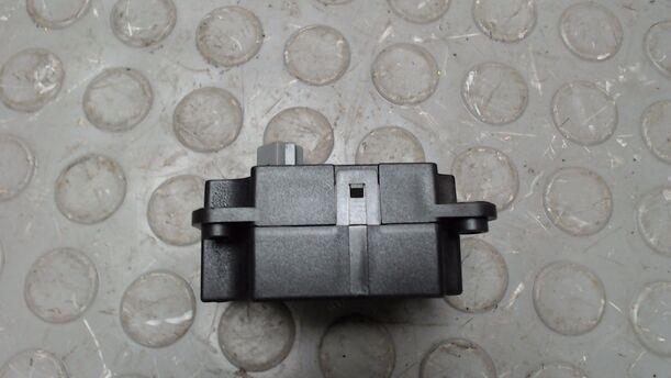 Foto: STELLMOTOR UMLUFTKLAPPE eines Renault Scenic dCi 130 FAP I-WAY +