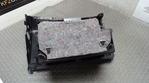 Foto: HANDSCHUHFACH eines Renault Scenic dCi 130 FAP I-WAY +